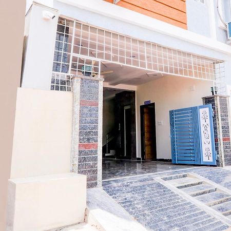 Super Hotel O Adibatla Near Tcs Ibrahimpatan Ngoại thất bức ảnh